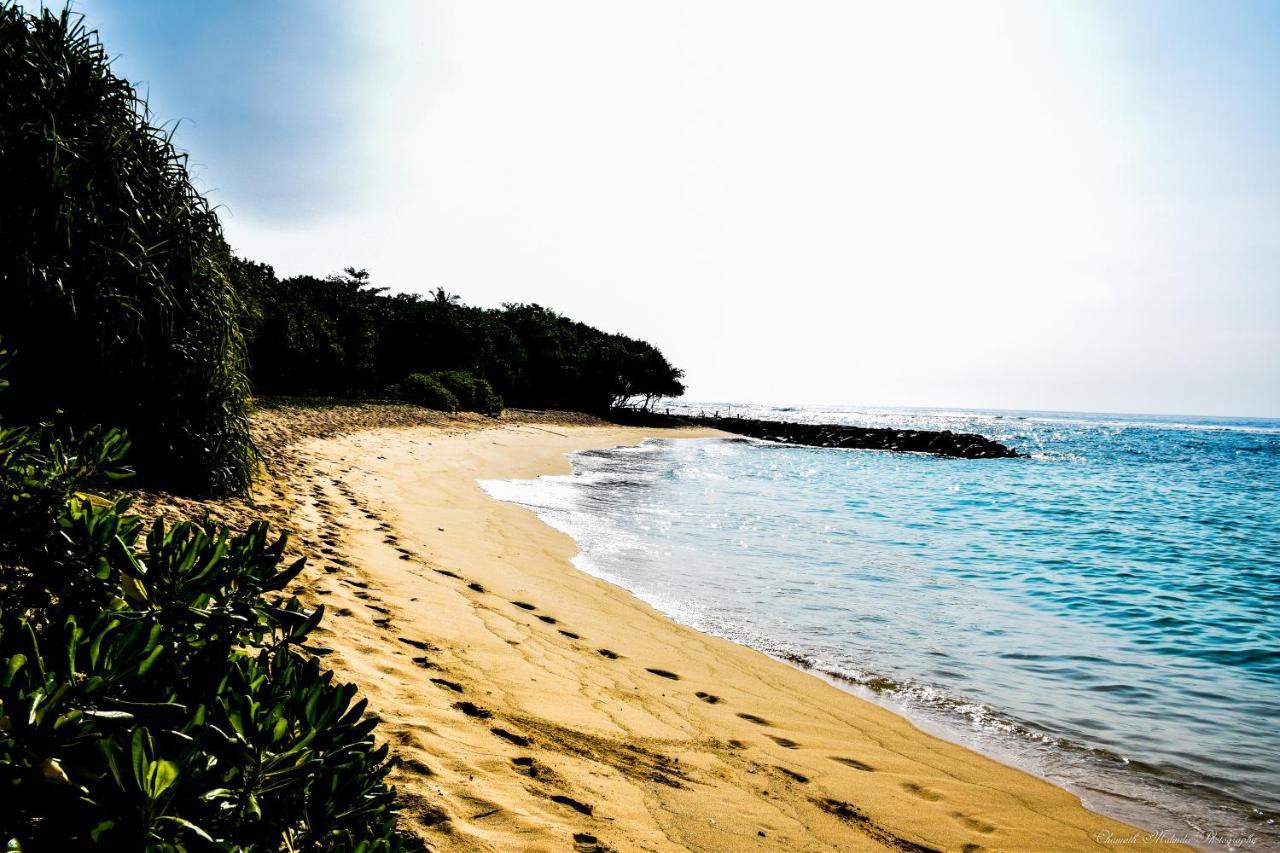 Tenasi Beach Resort Ahangama Buitenkant foto